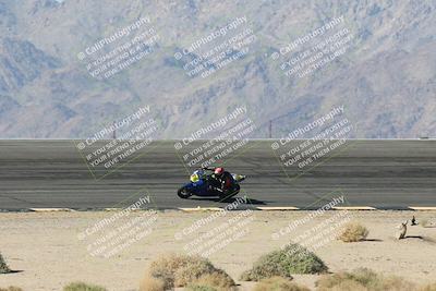 media/Oct-30-2025-Racers Edge (Thu) [[dabbdaf680]]/3-B Group/Session 2 (Bowl Exit)/